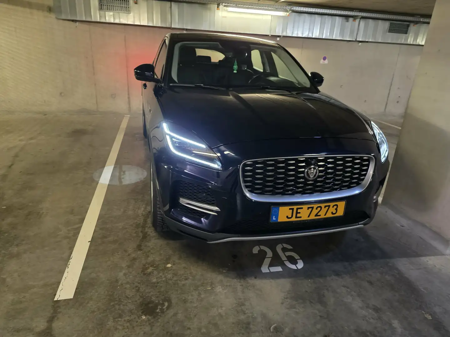 2021 Jaguar E-Pace, 95.000 km, Luxemburg — Foto 4 z 6