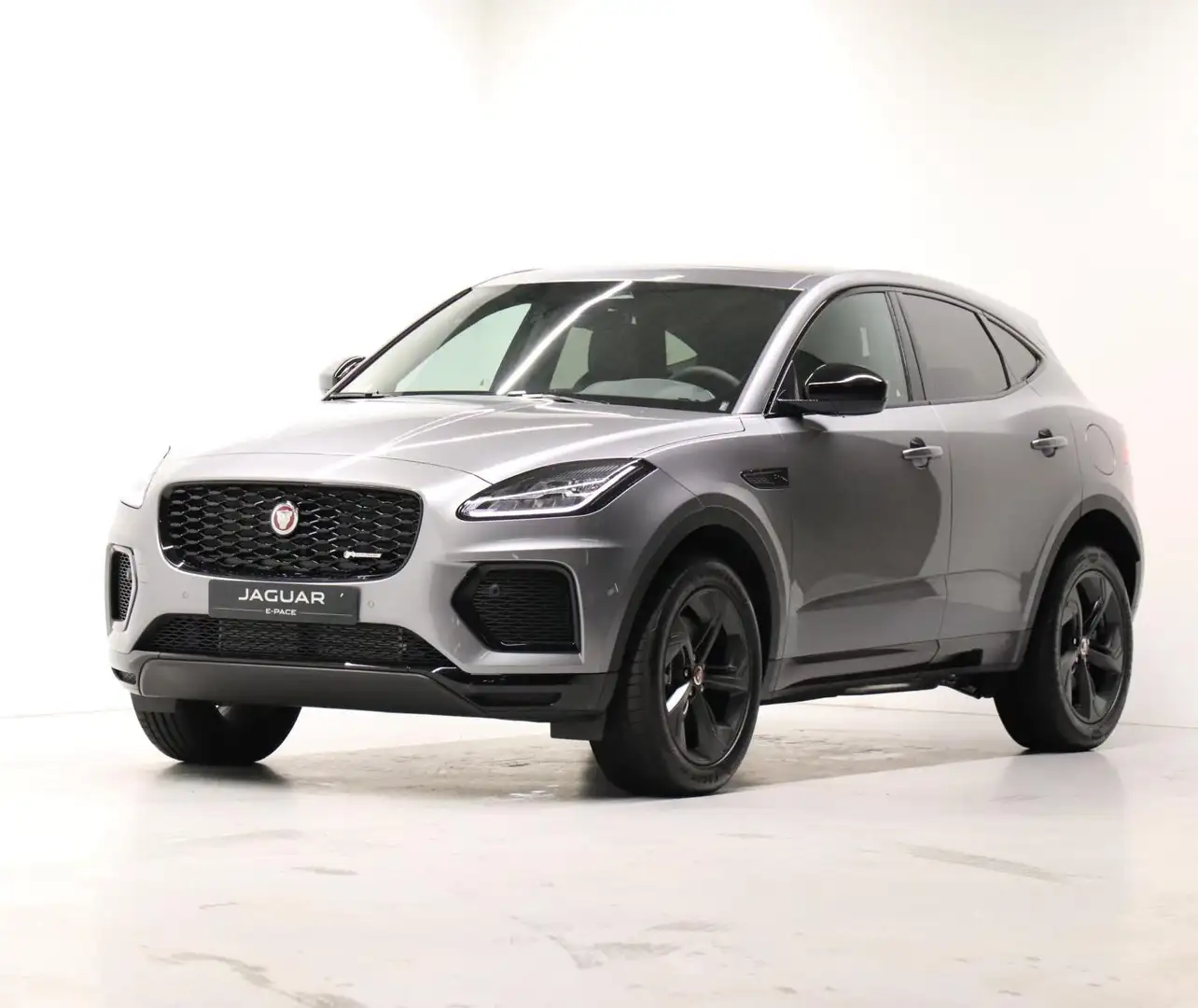 2024 Jaguar E-Pace, schwarz, 37.712 km, Niederlande — Foto 1