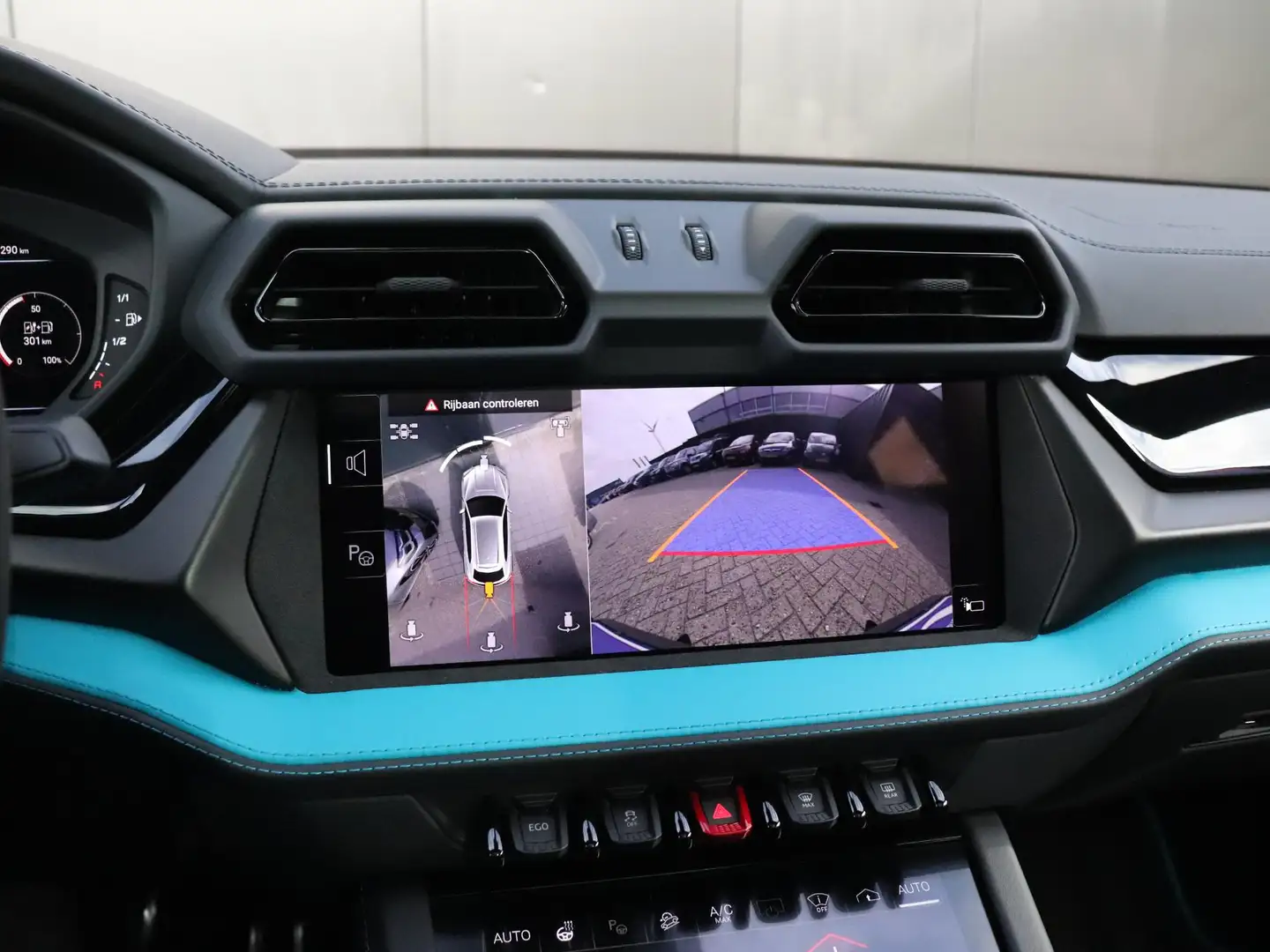 2026 Lamborghini Urus, 342 km, Niederlande — Foto 10 z 12