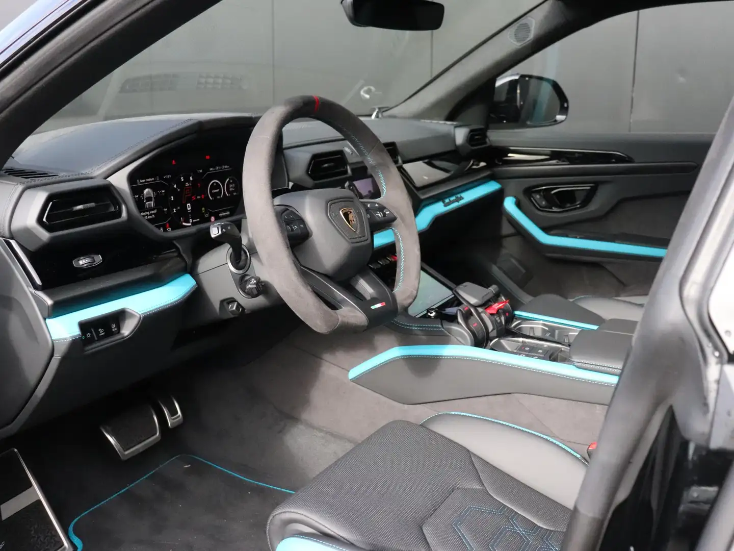 2026 Lamborghini Urus, 342 km, Niederlande — Foto 11 z 12