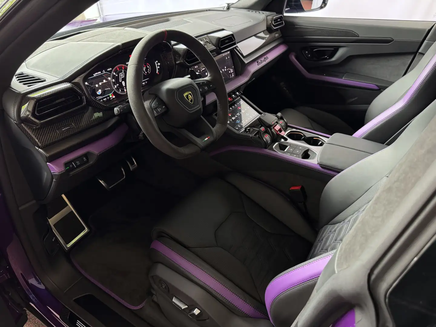 2025 Lamborghini Urus, 27.988 km, Niederlande — Foto 11 z 12