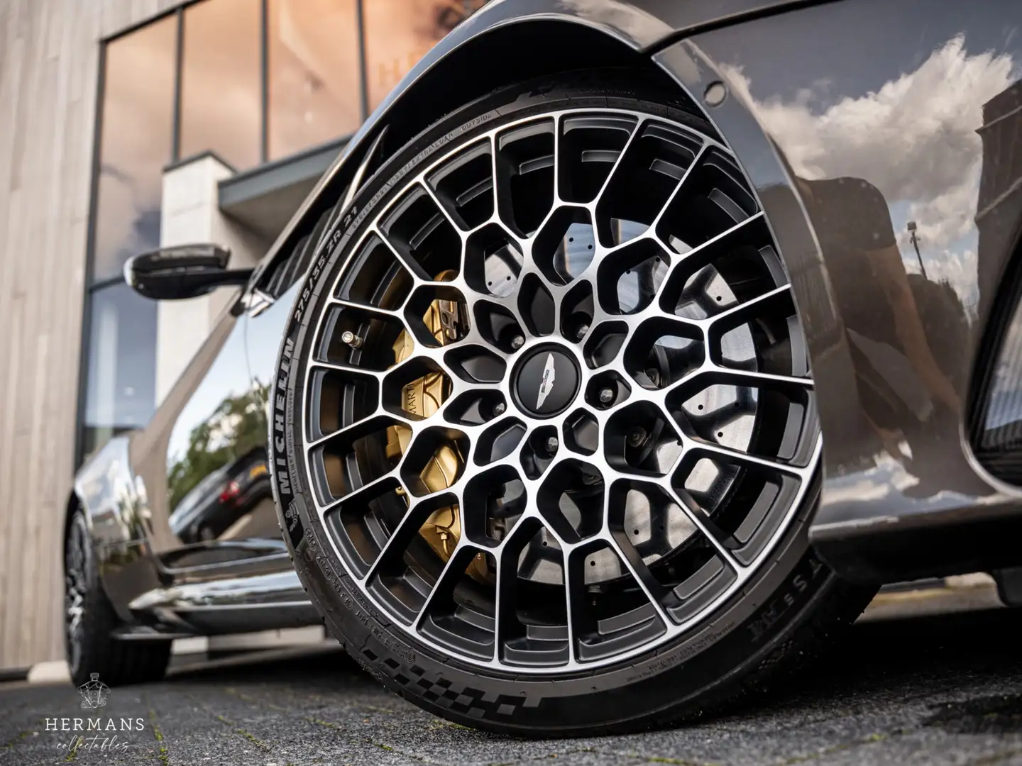2024 Aston Martin DBS, 6.020 km, Nizozemsko — Foto 2 z 12