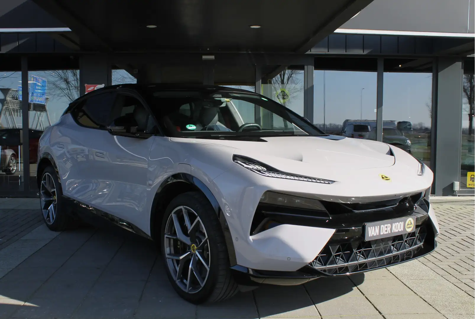 2023 Lotus Eletre, 55.279 km, Niederlande — Foto 3 z 12