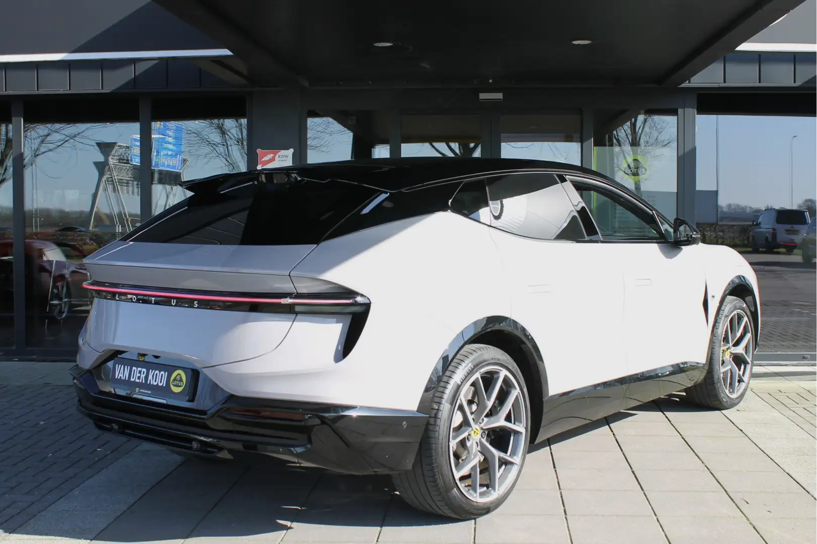2023 Lotus Eletre, 55.279 km, Niederlande — Foto 6 z 12