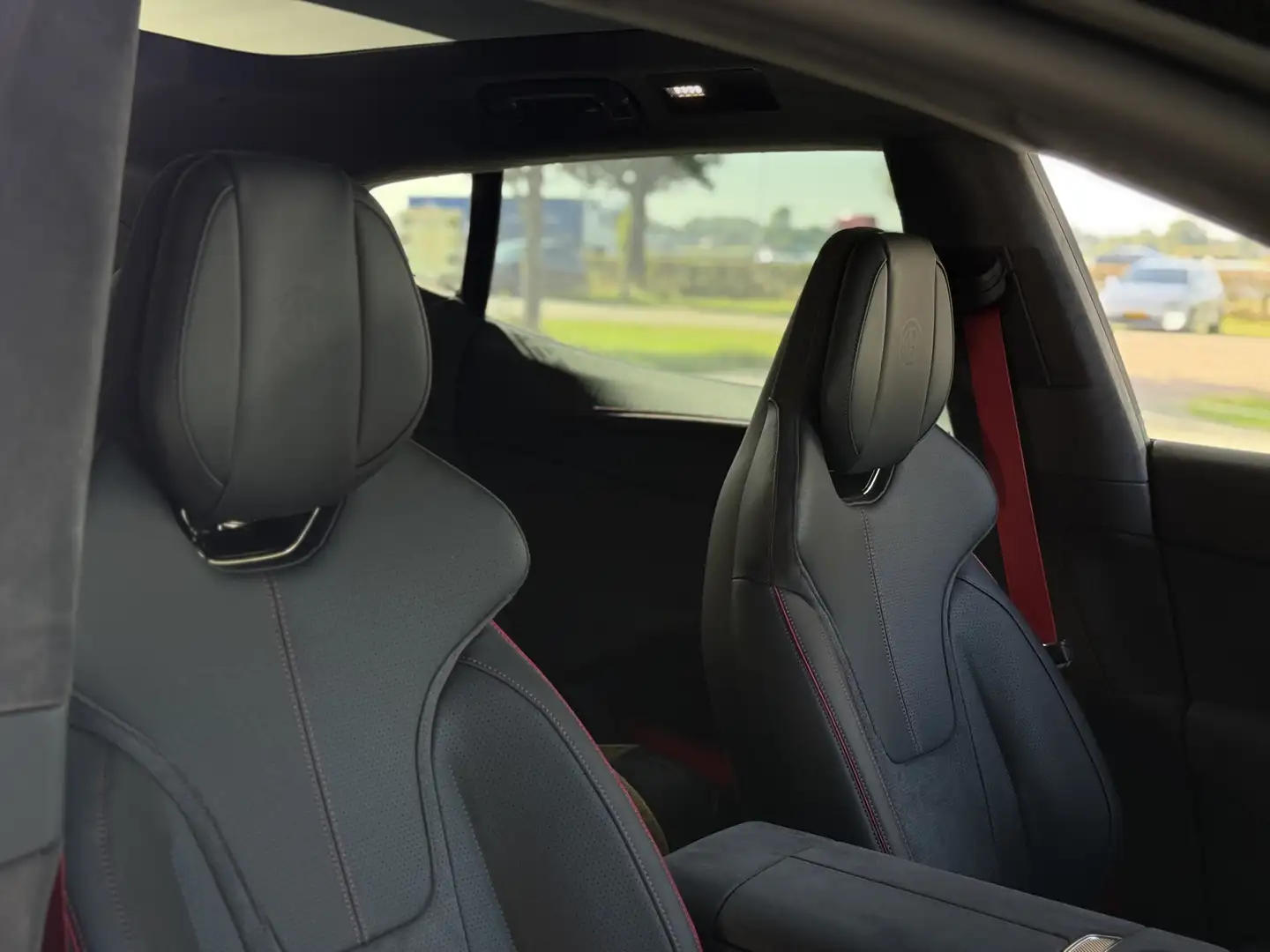 2025 Lotus Eletre, 14 km, Niederlande — Foto 12 z 12