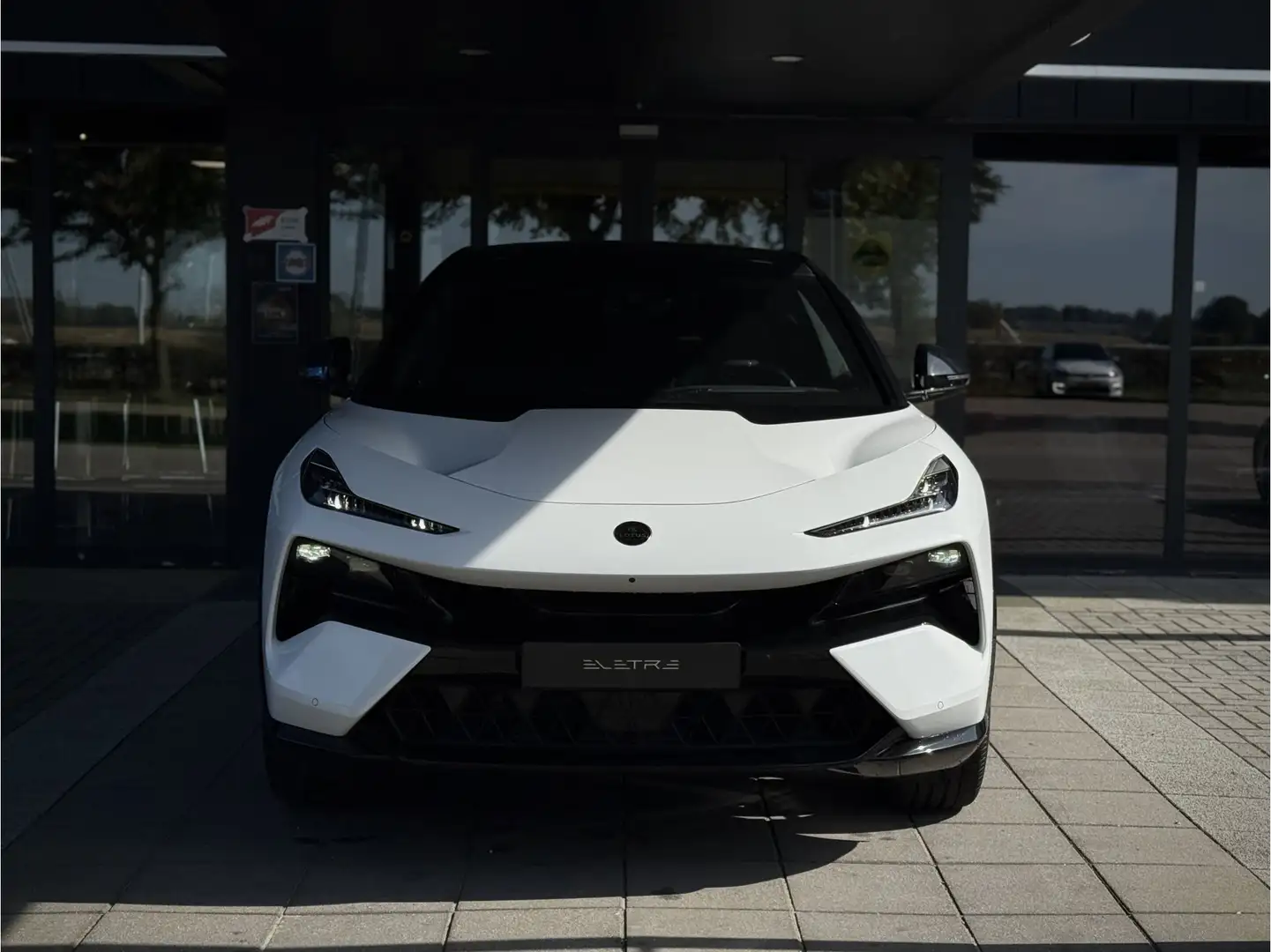 2025 Lotus Eletre, 14 km, Niederlande — Foto 2 z 12