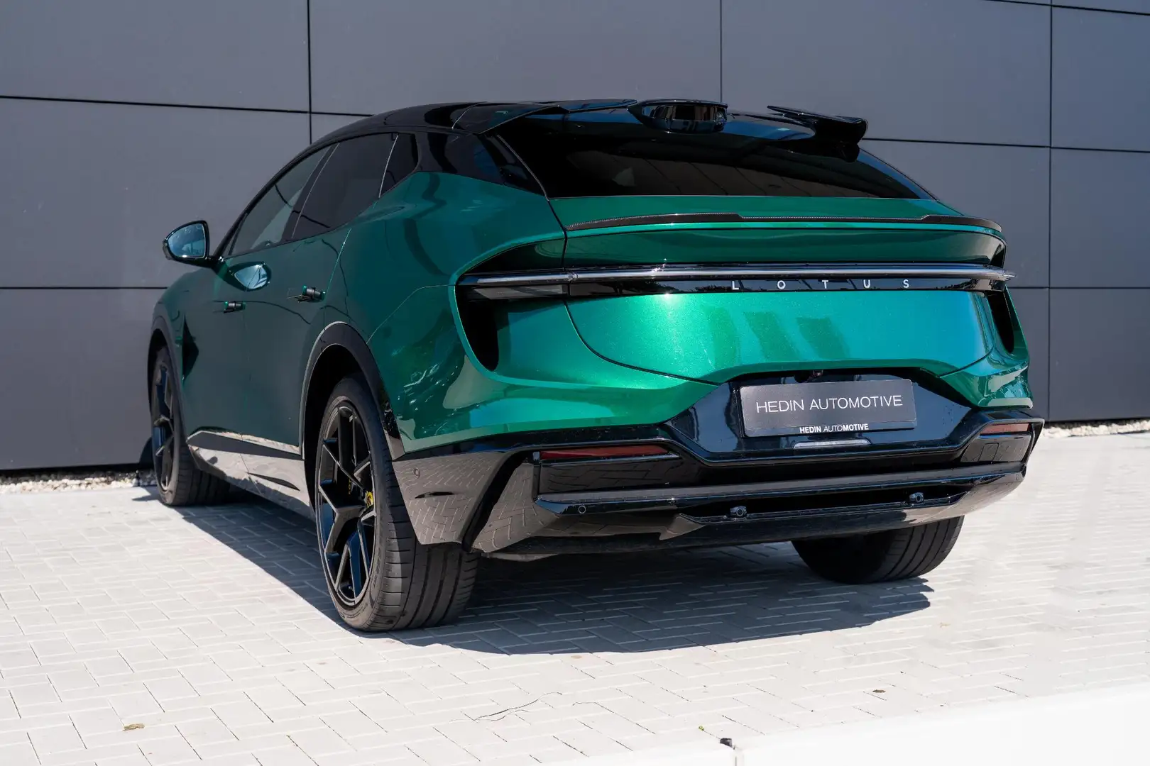 2024 Lotus Eletre, 14.450 km, Niederlande — Foto 8 z 12