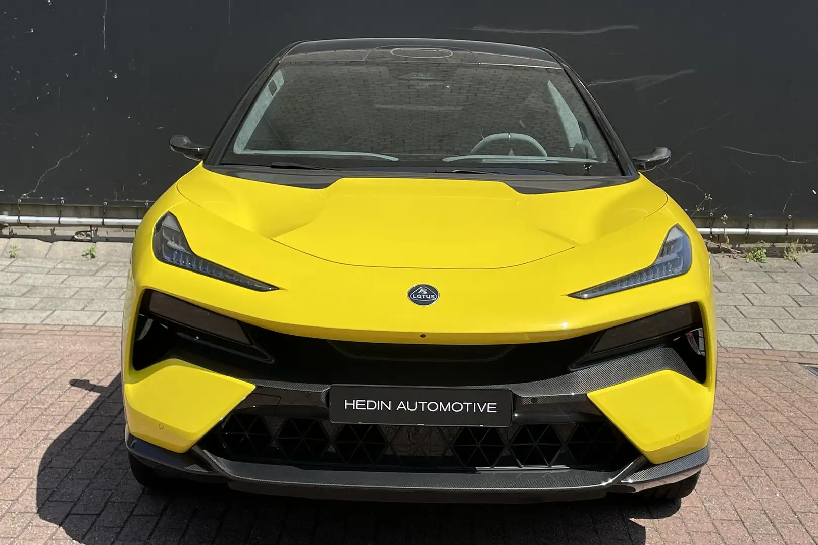 2025 Lotus Eletre, 3.476 km, Niederlande — Foto 2 z 12