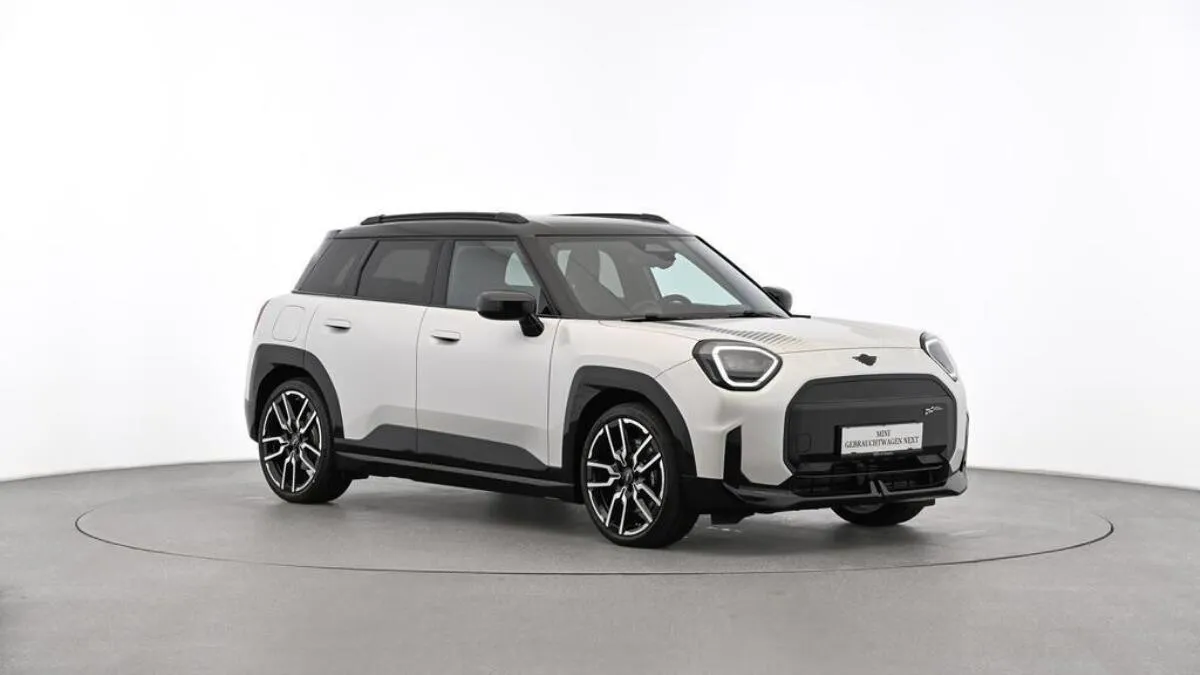 2026 MINI Aceman, 4.922 km, Rakousko — Foto 1