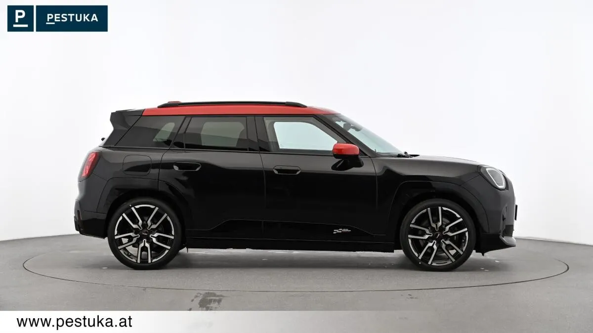 2026 MINI Aceman, 7.130 km, Österreich — Foto 3 z 3