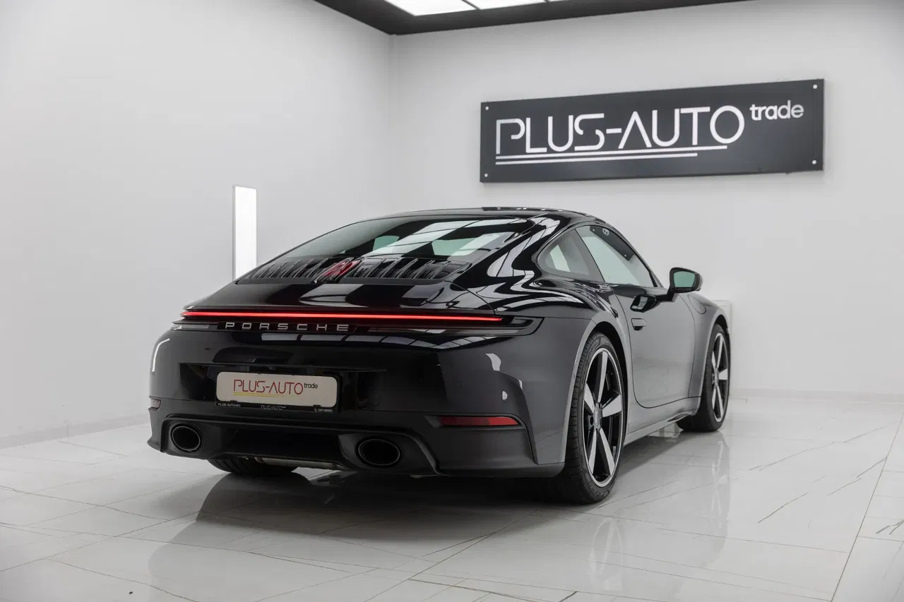 2025 Porsche 911, 2.650 km, Rumänien — Foto 12 z 40