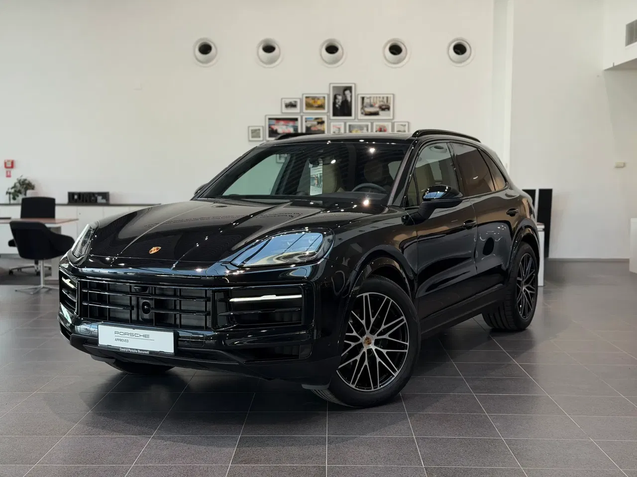 2025 Porsche Cayenne, 18.743 km, Rumänien — Foto 1
