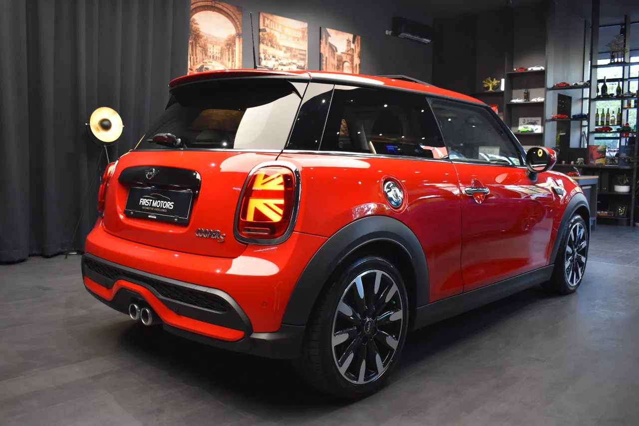 2022 MINI Cooper S, 37.530 km, Rumänien — Foto 6 z 32