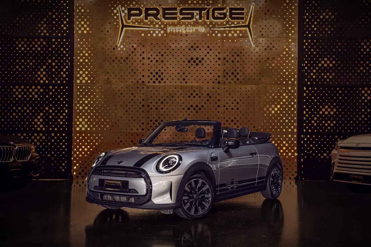 2023 MINI Cooper, 60.595 km, Rumänien — Foto 1
