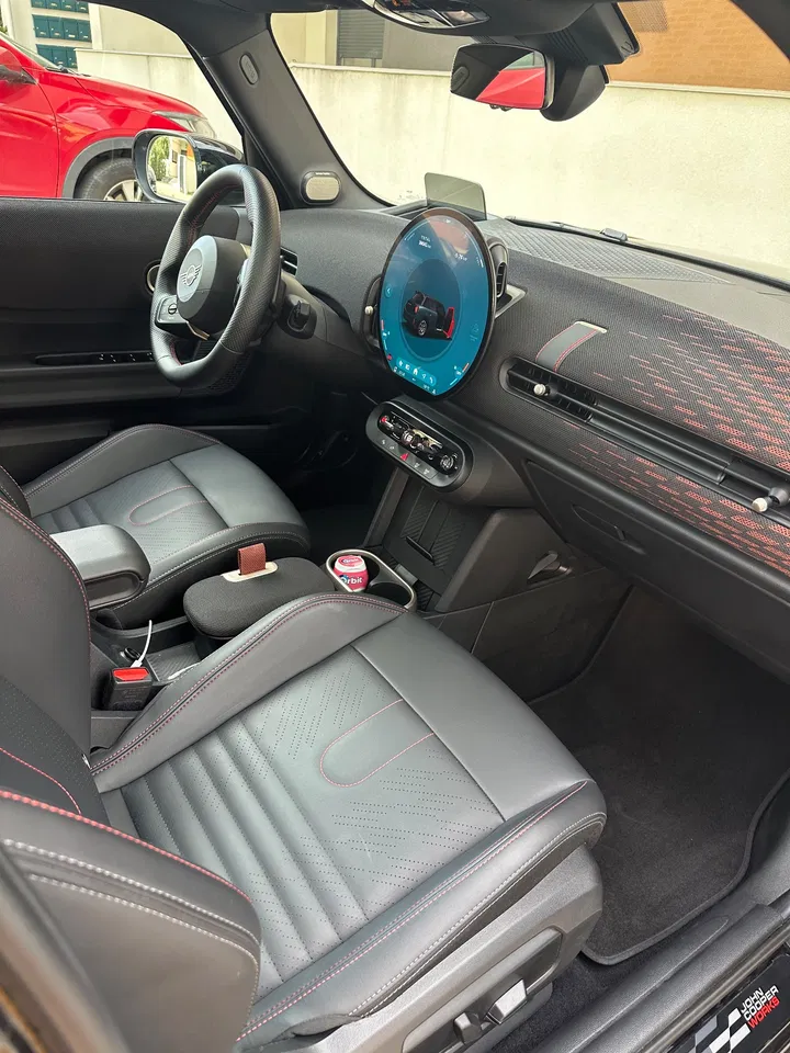 2024 MINI Cooper S, 39.000 km, Rumänien — Foto 6 z 11