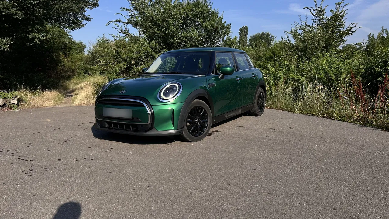 2022 MINI ONE, 103.810 km, Rumänien — Foto 1