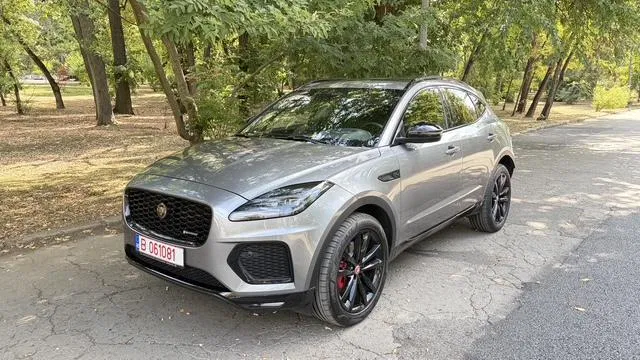 2022 Jaguar E-Pace, schwarz, 42.351 km, Rumänien — Foto 2 z 36