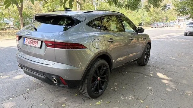 2022 Jaguar E-Pace, schwarz, 42.351 km, Rumänien — Foto 8 z 36