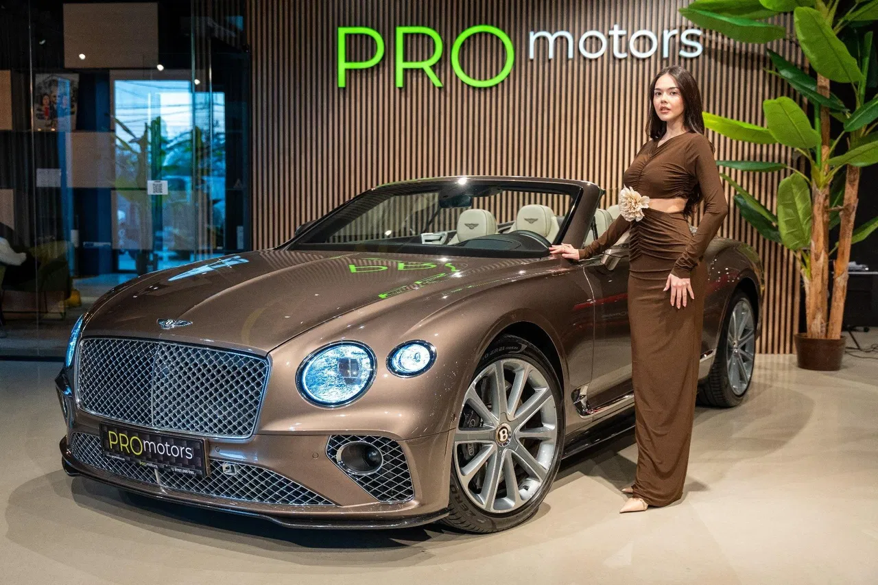 2019 Bentley Continental, 59.100 km, Rumänien — Foto 1