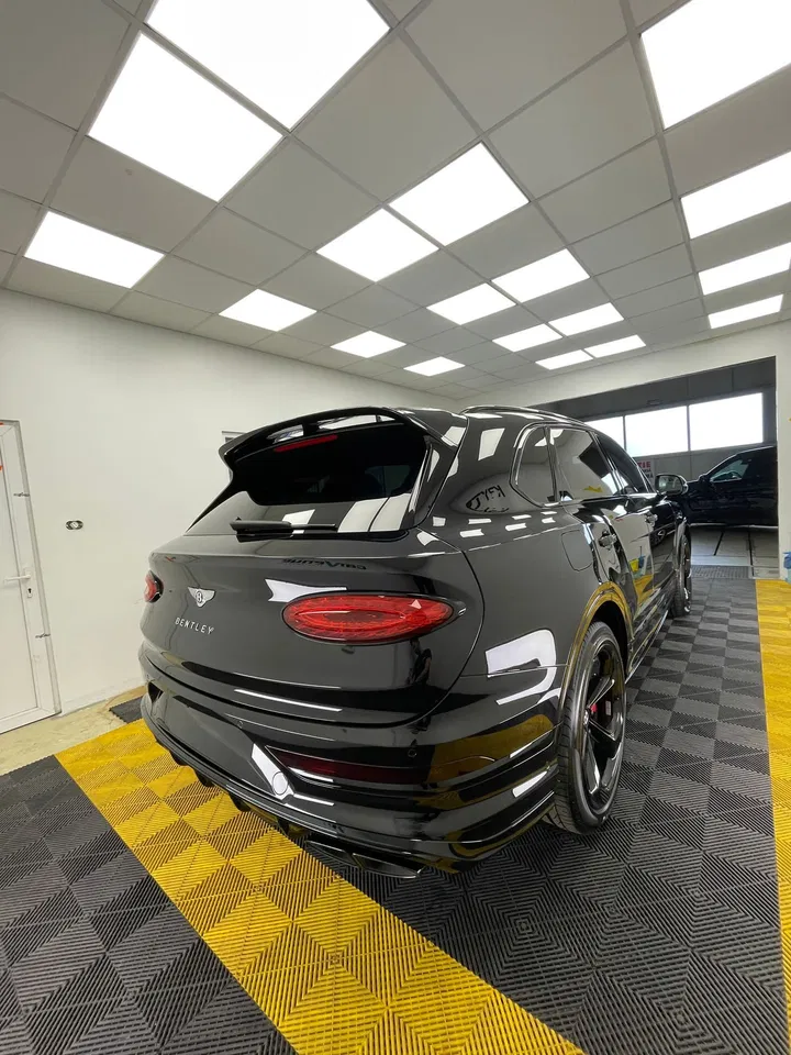 2023 Bentley Bentayga, 62.000 km, Rumänien — Foto 6 z 15