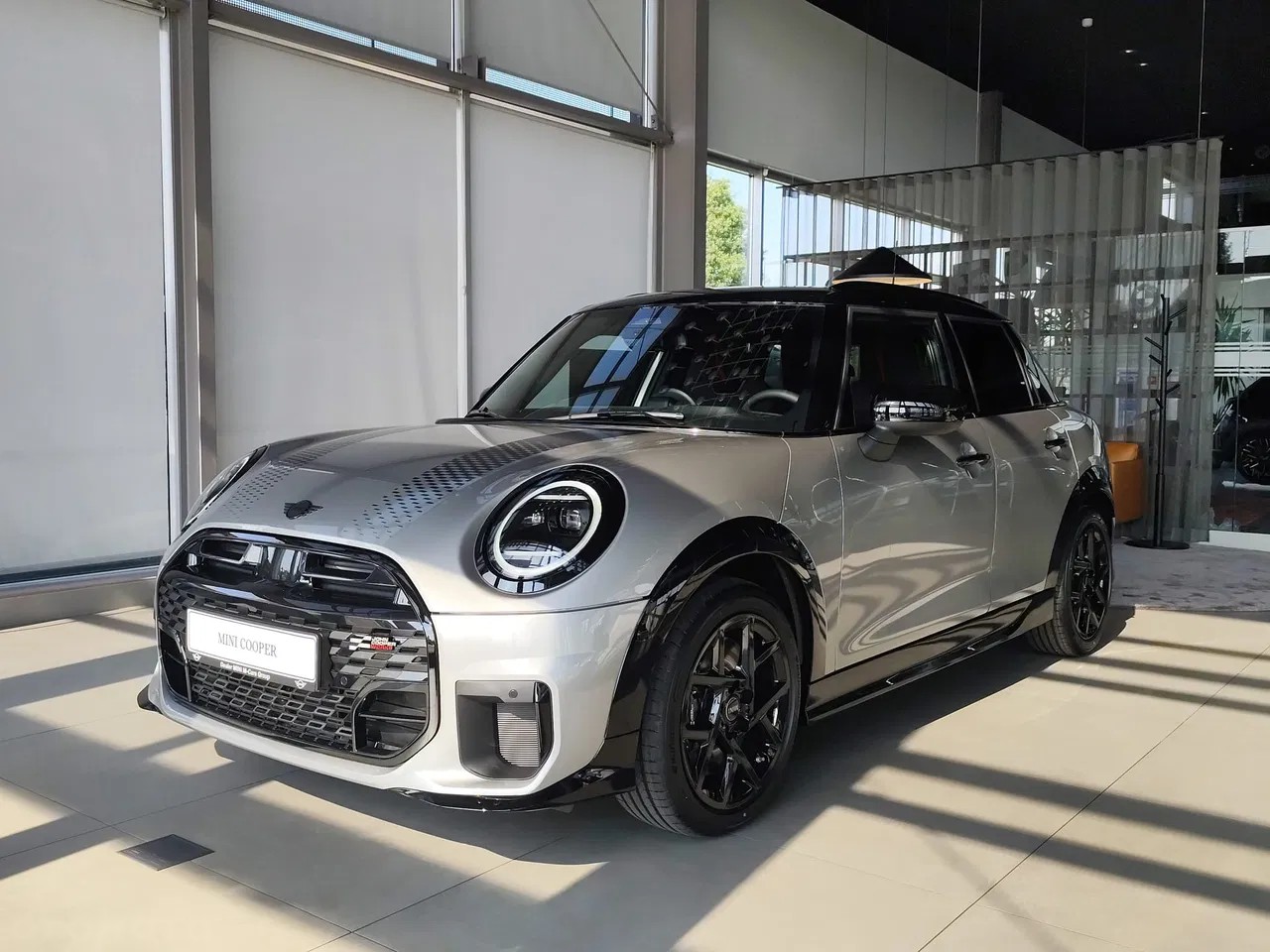 2026 MINI Cooper S, 1 km, Polsko — Foto 1
