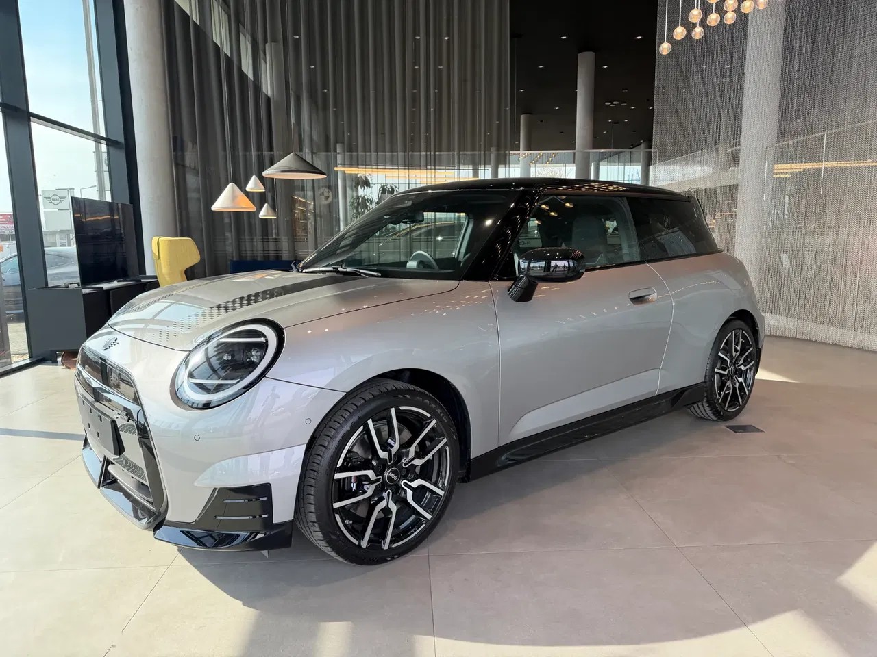 2026 MINI Cooper, 10 km, Polsko — Foto 1
