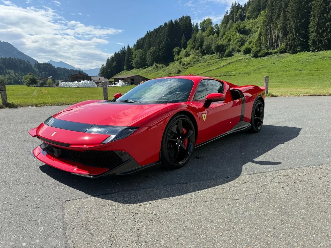 2026 Ferrari Testarossa, 10 km, Polsko — Foto 1