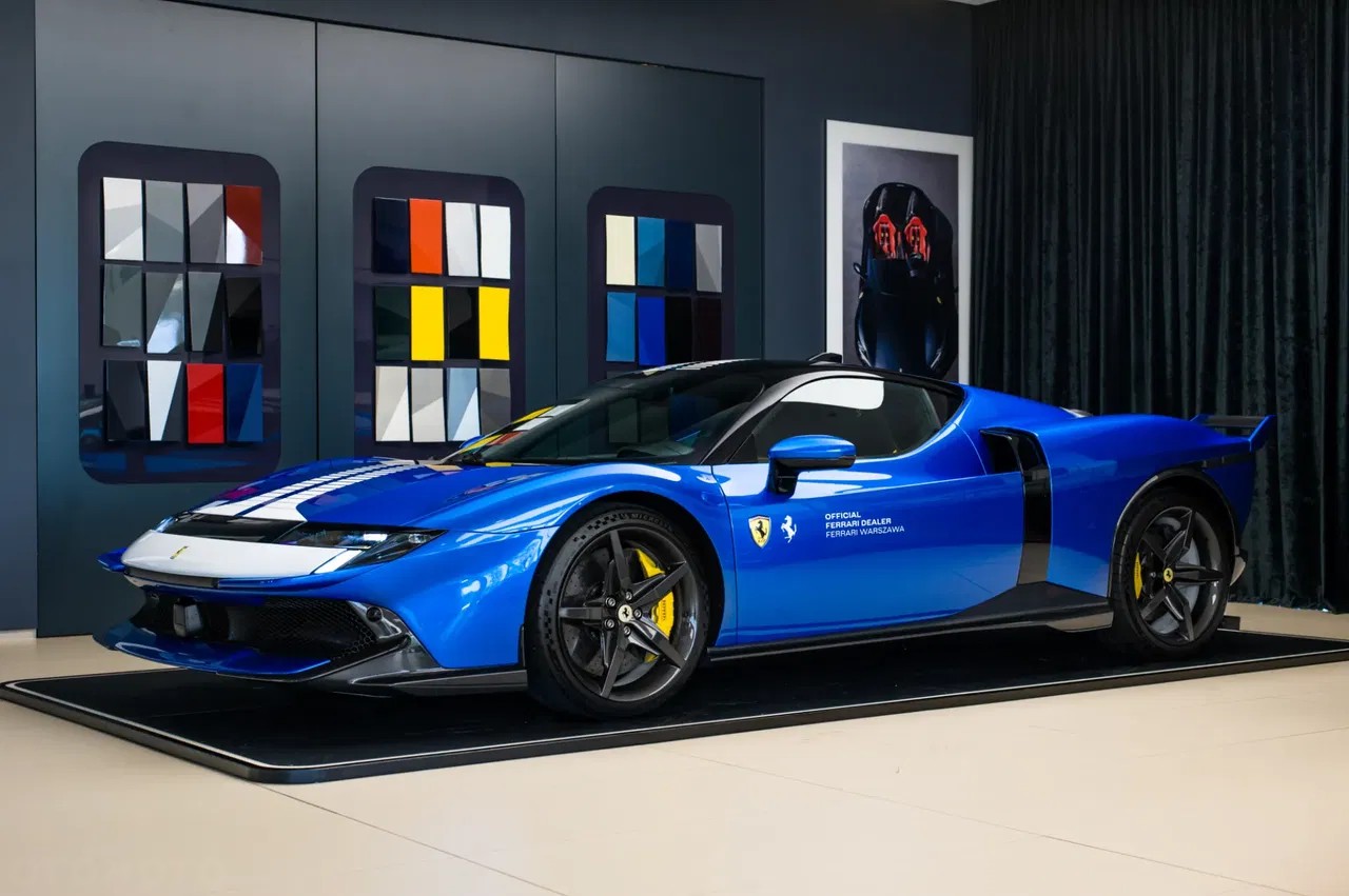 2026 Ferrari Testarossa, 1.100 km, Polen — Foto 1