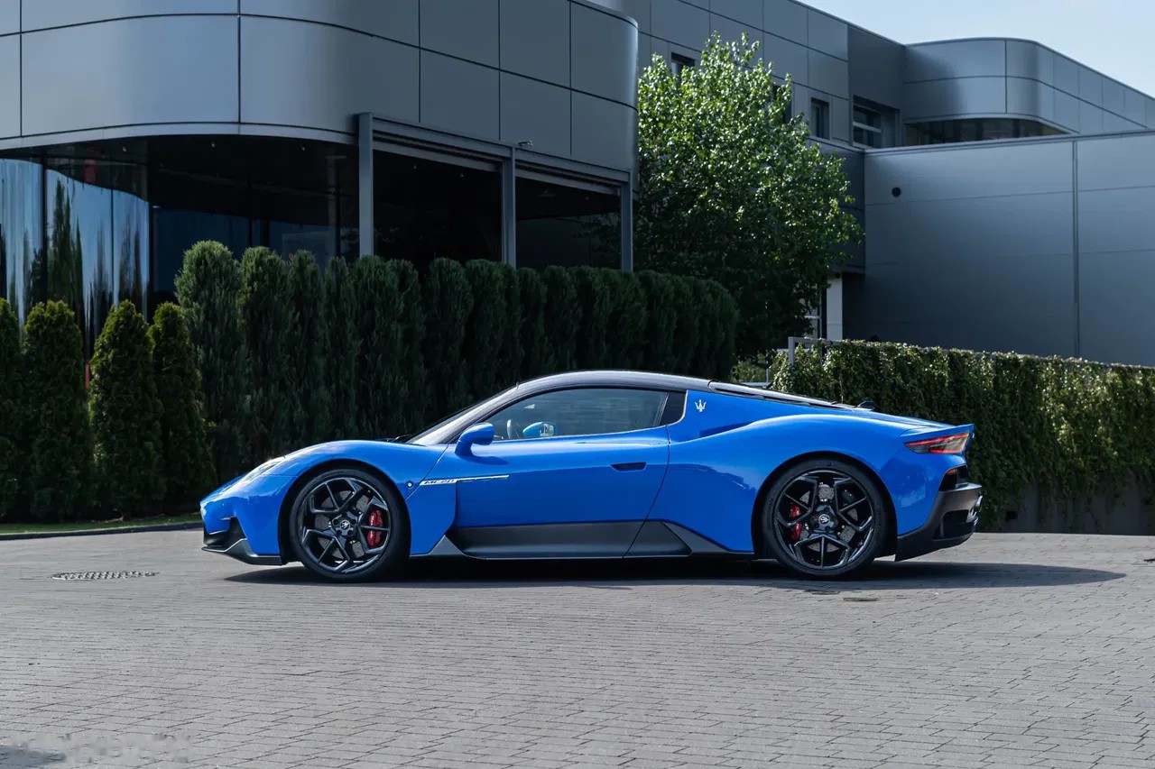 2022 Maserati MC20, 10.238 km, Polen — Foto 7 z 23