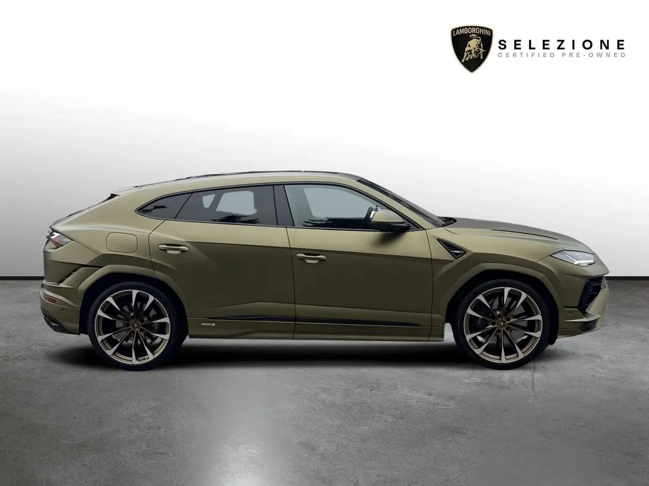 2023 Lamborghini Urus, 38.741 km, Polen — Foto 1