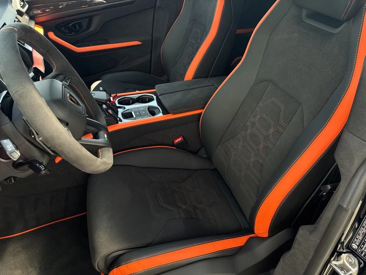 2026 Lamborghini Urus, 200 km, Polen — Foto 7 z 23