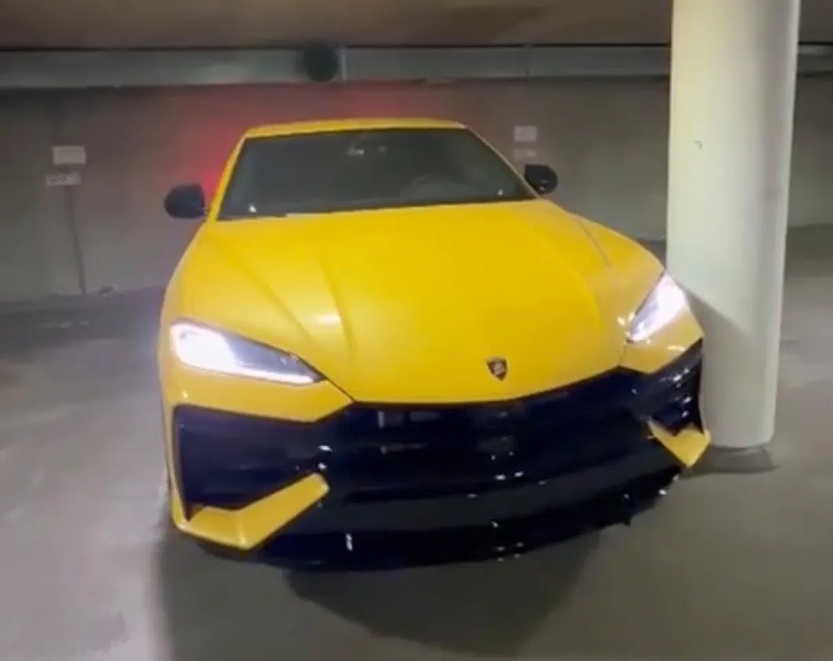 2026 Lamborghini Urus, 25 km, Polsko — Foto 1