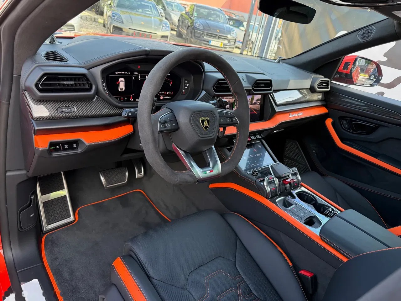 2026 Lamborghini Urus, 20 km, Polen — Foto 13 z 35