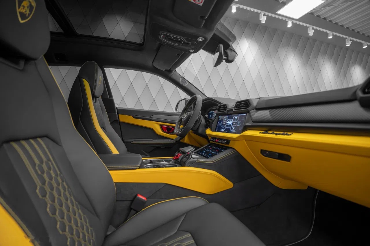 2025 Lamborghini Urus, 37 km, Polen — Foto 12 z 21