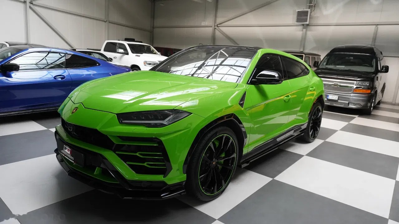 2022 Lamborghini Urus, 19.000 km, Polen — Foto 1