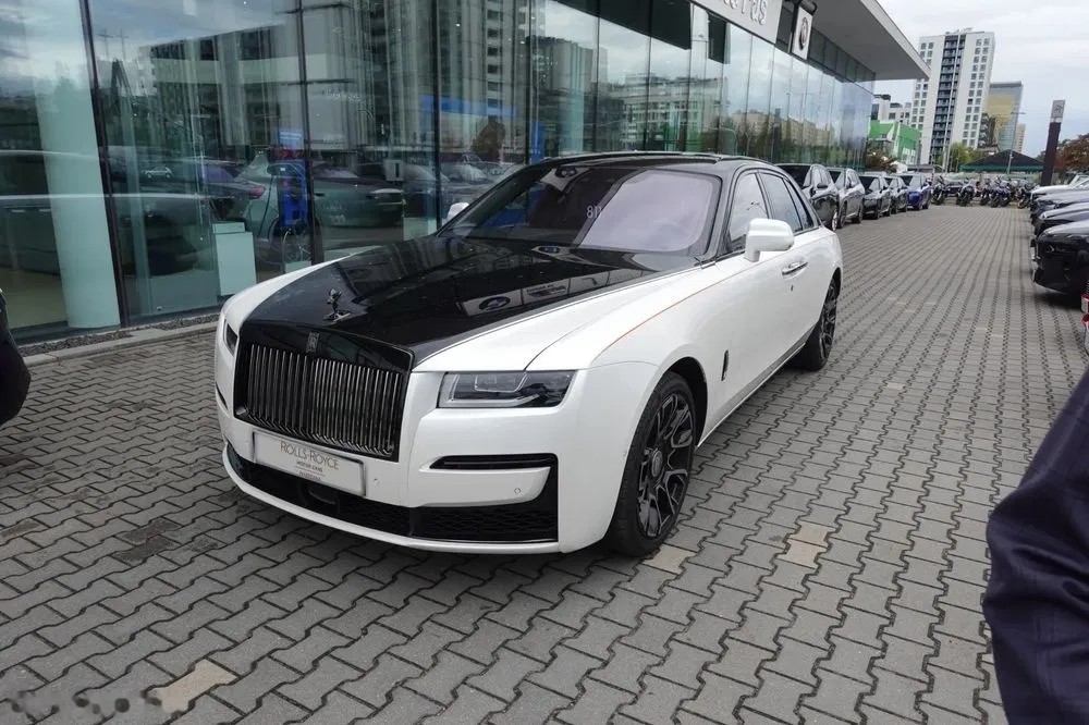 2025 Rolls-Royce Ghost, 13.100 km, Polen — Foto 1