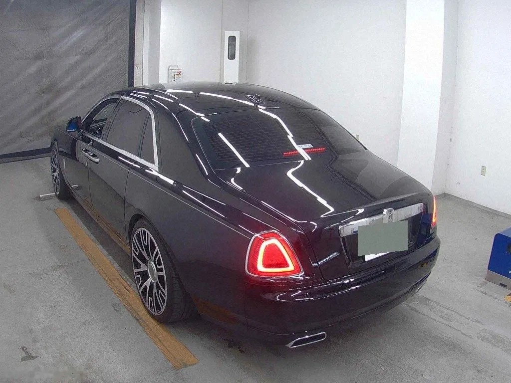 2016 Rolls-Royce Ghost, 23.431 km, Polen — Foto 3 z 35
