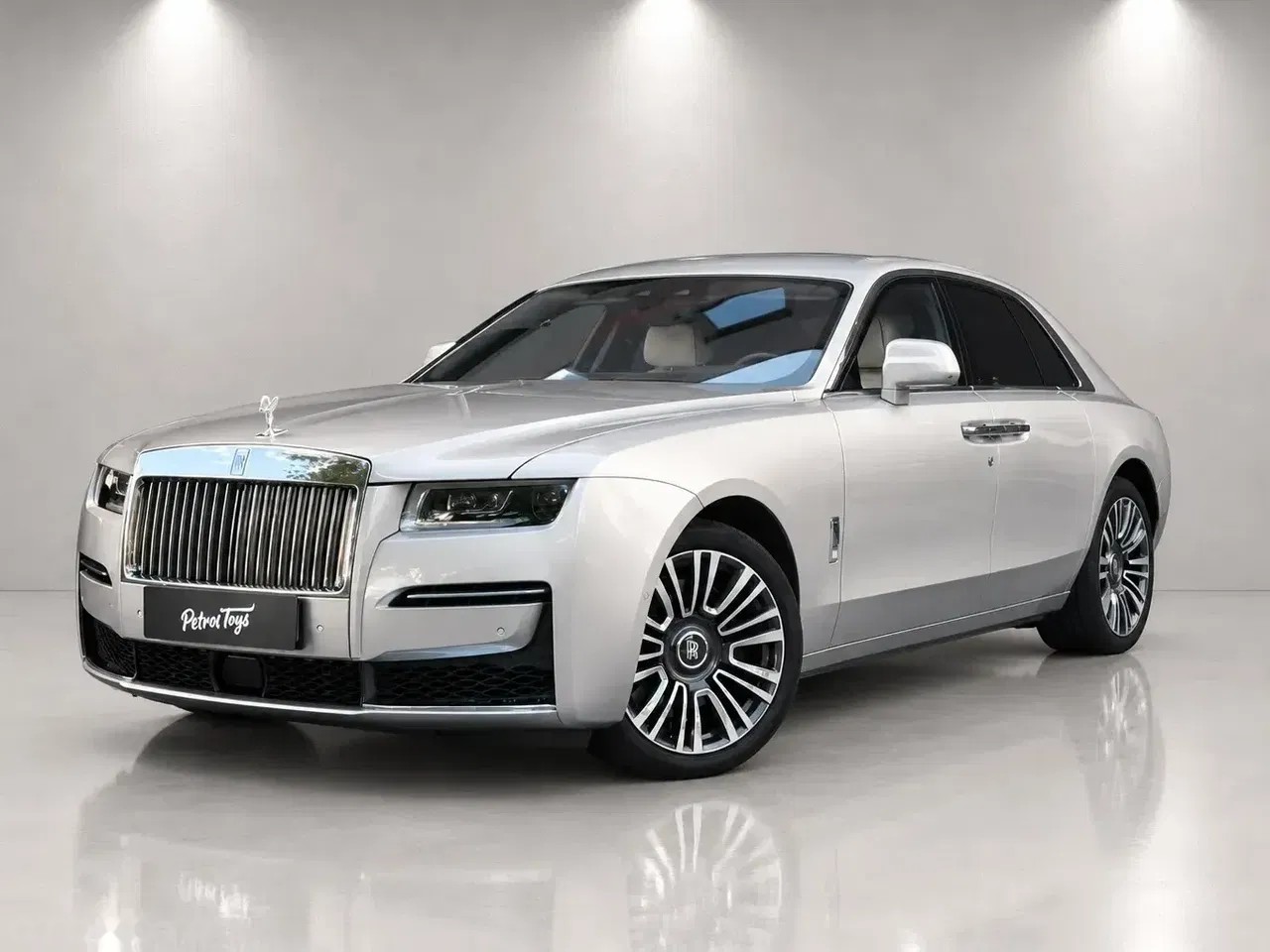 2022 Rolls-Royce Ghost, 29.700 km, Polen — Foto 1