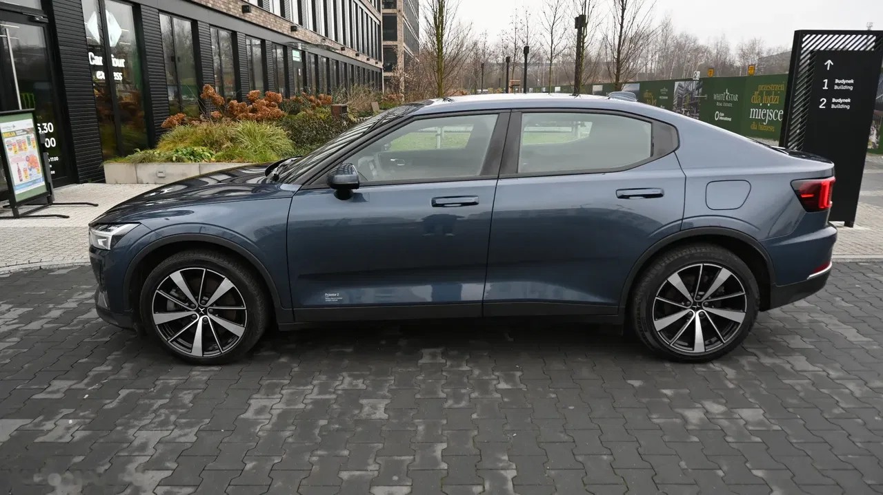 2022 Polestar 2, 107.000 km, Polsko — Foto 1