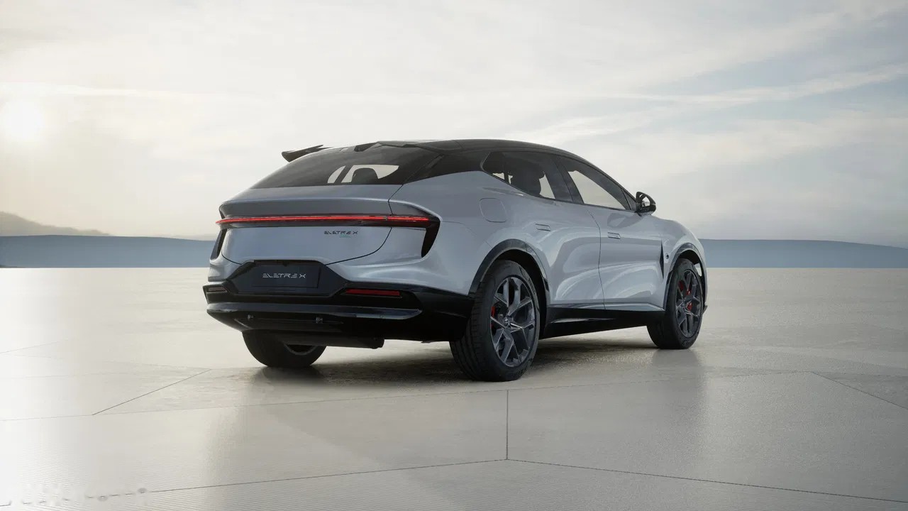2026 Lotus Eletre, 5 km, Polen — Foto 3 z 16
