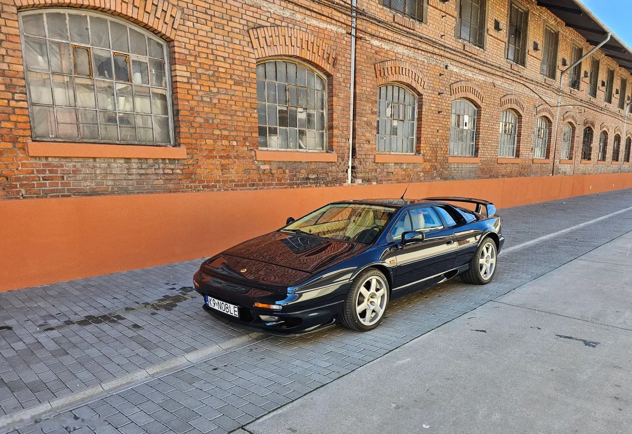 1997 Lotus Esprit, 7.200 km, Polen — Foto 1