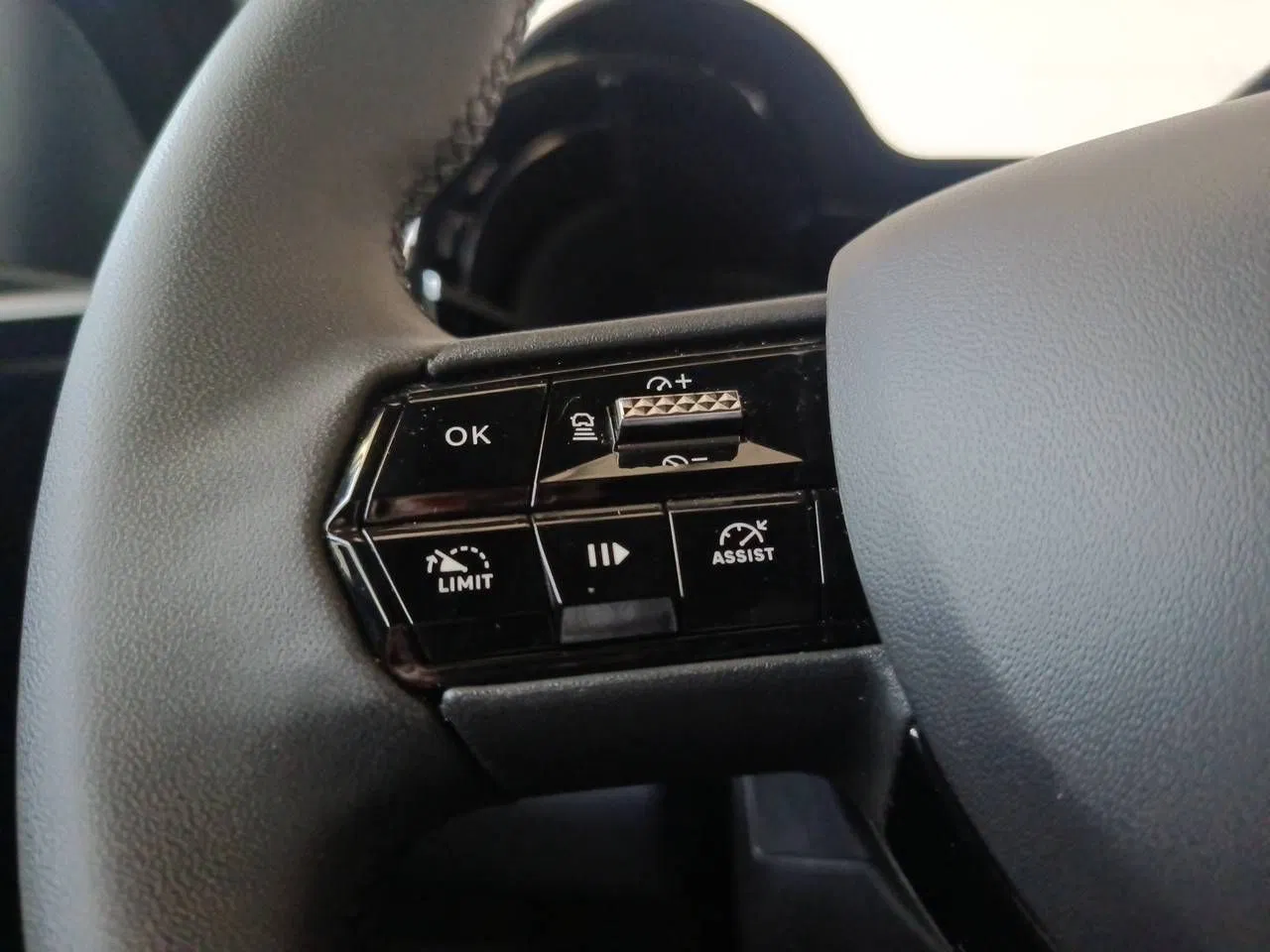 Alfa Romeo Junior, 16.394 km, Portugal — Foto 16 z 26