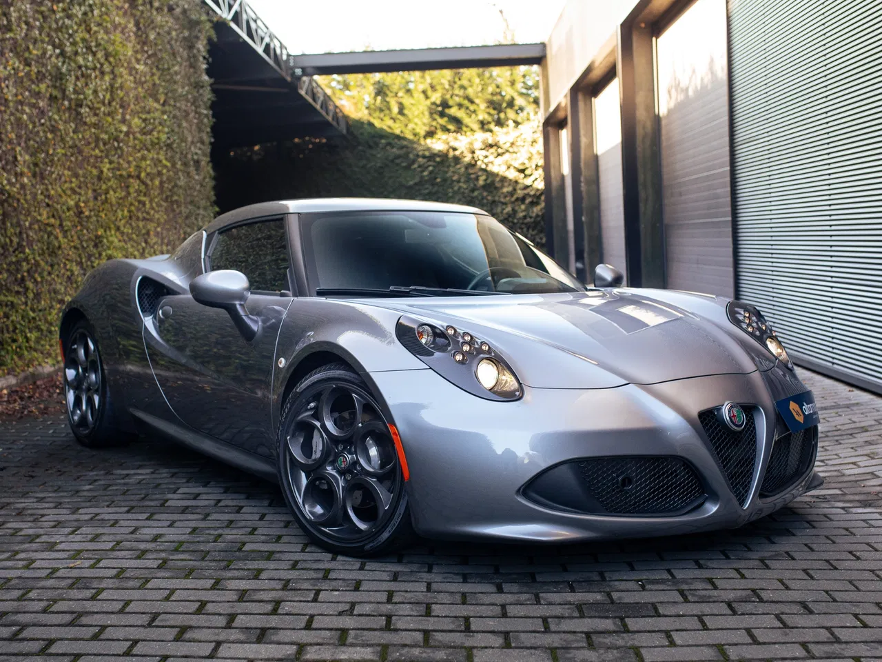 Alfa Romeo 4C, 14.000 km, Portugalsko — Foto 1