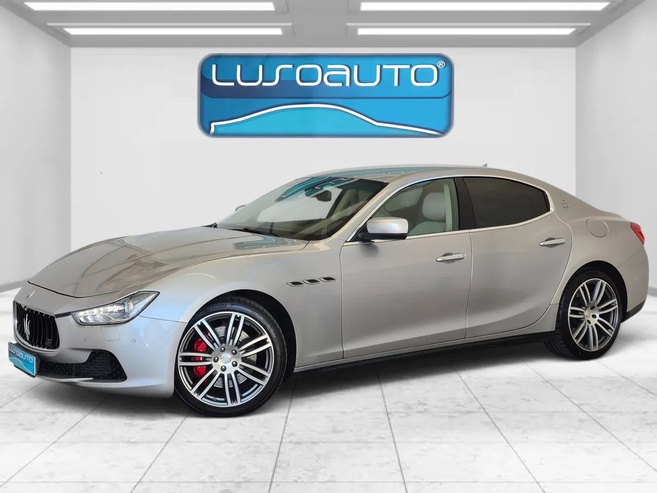 Maserati Ghibli, 135.000 km, Portugalsko — Foto 1