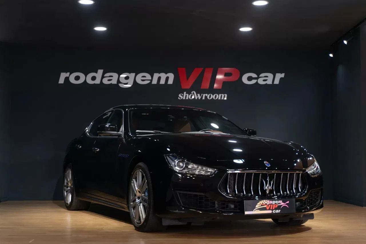 Maserati Ghibli, 29.000 km, Portugalsko — Foto 1