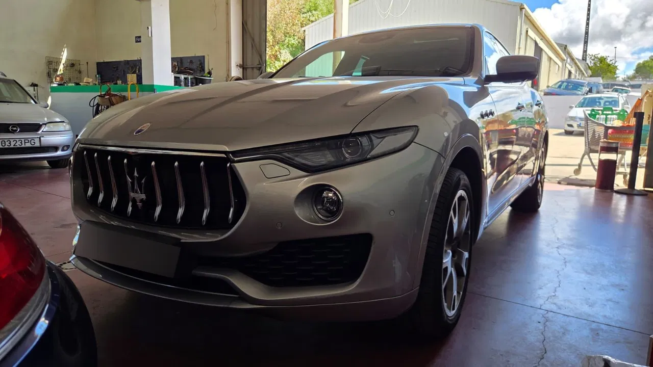 Maserati Levante, 140.211 km, Portugalsko — Foto 1