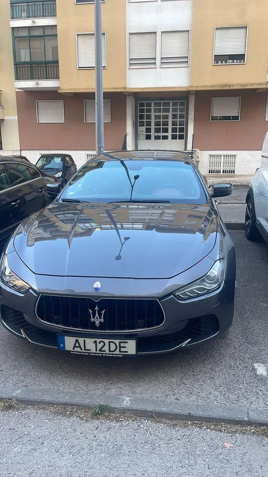 Maserati Ghibli, 194.000 km, Portugalsko — Foto 1