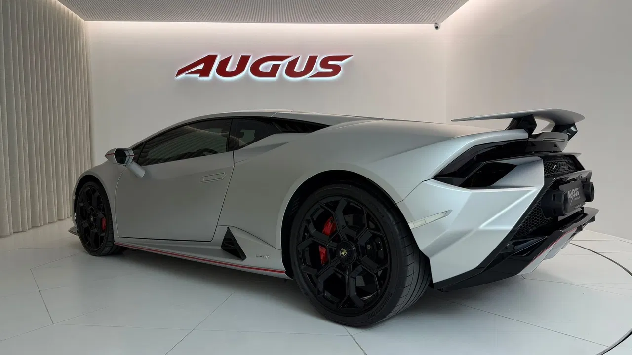 Lamborghini Huracán, 3.582 km, Portugal — Foto 4 z 32