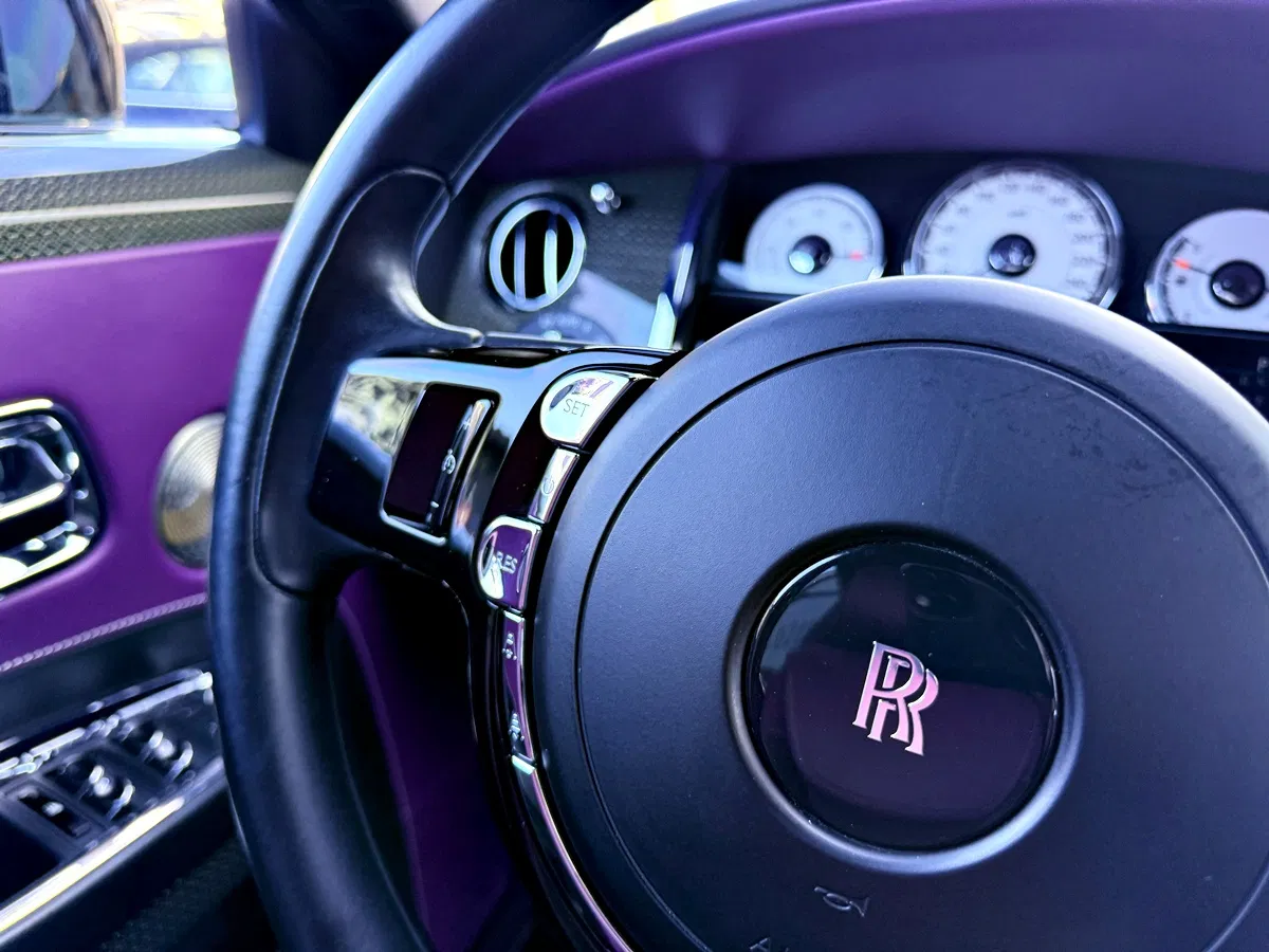 Rolls-Royce Ghost, schwarz, 48.335 km, Portugal — Foto 13 z 40
