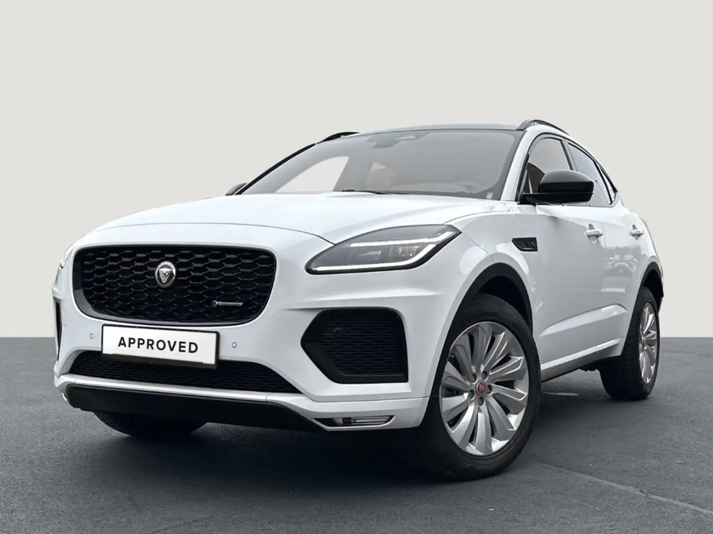 2024 Jaguar E-Pace, 12.900 km, Deutschland — Foto 1